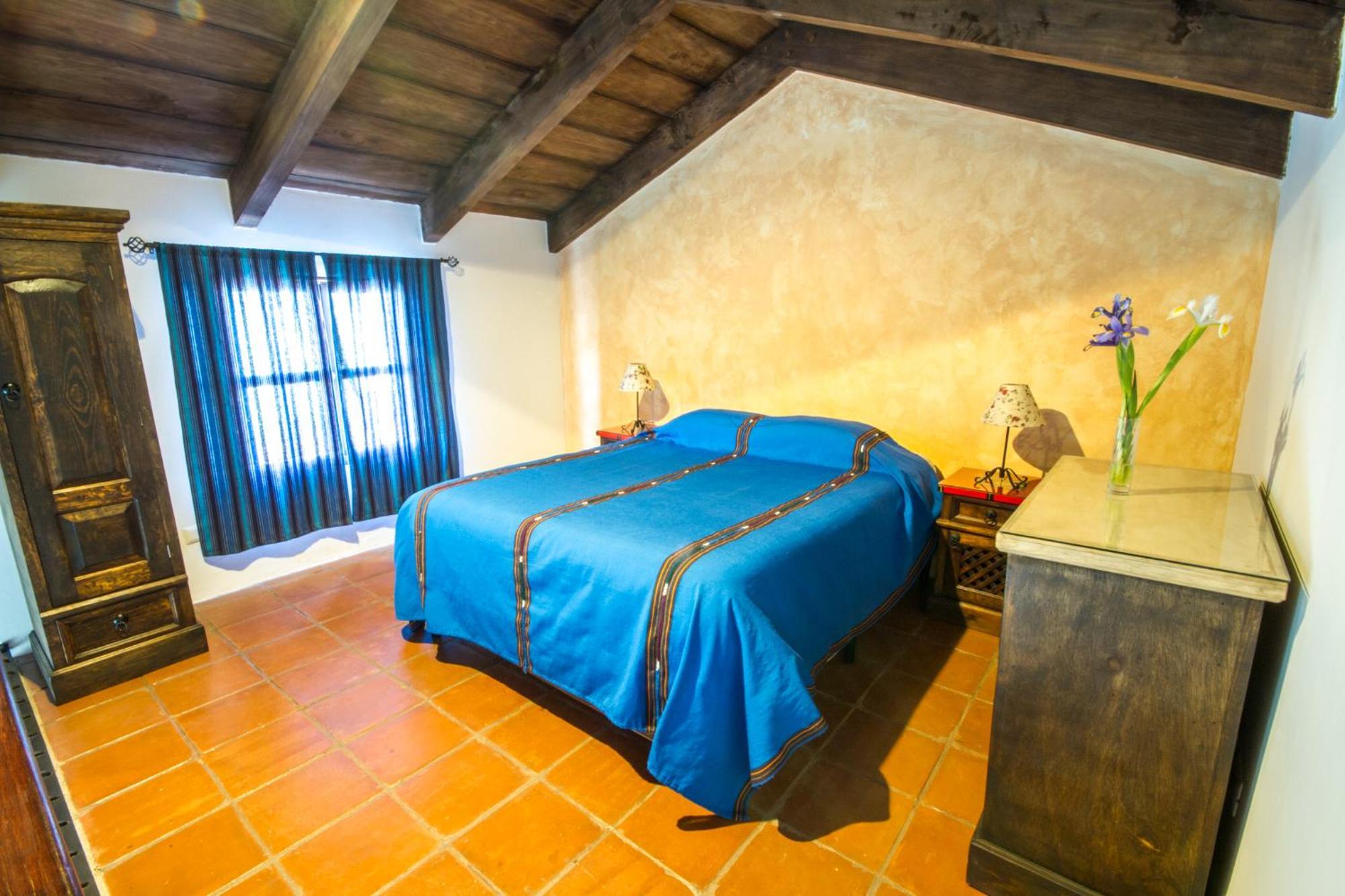 Casa Elena Bed & Breakfast Antigua Room photo