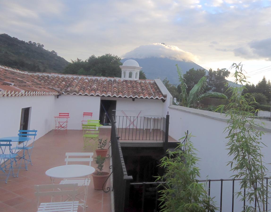 Casa Elena Bed & Breakfast Antigua Exterior photo